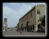 Piazza Castello Gonzaga